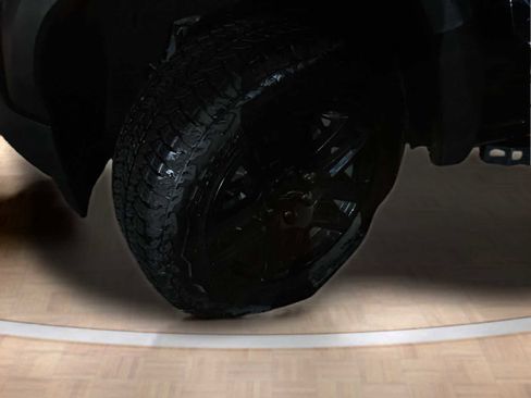 Used 2024 Chevrolet Colorado Trail Boss image 30