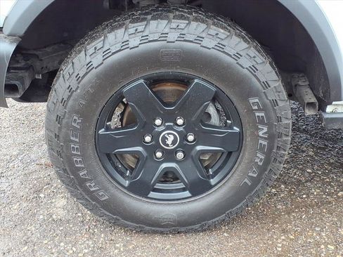 Used 2024 Ford Bronco Black Diamond image 9