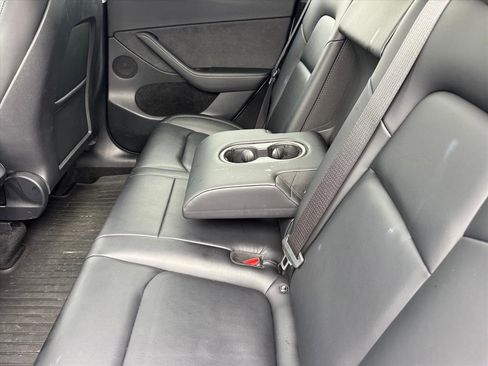 Used 2023 Tesla Model Y Long Range image 12