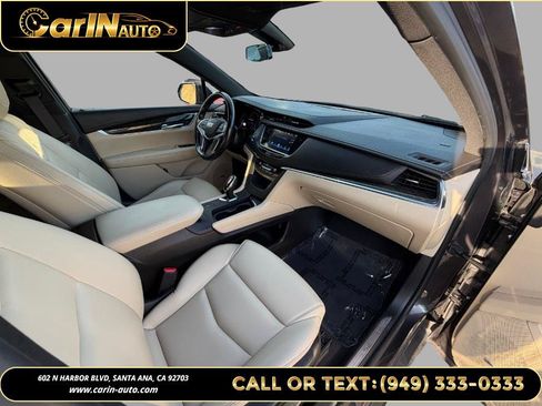 Used 2019 Cadillac XT5 FWD image 11