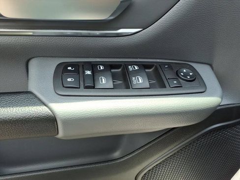 Used 2022 RAM 1500 Big Horn AWD/4WD image 24