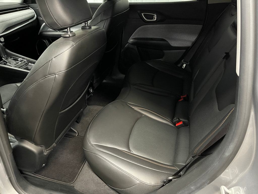 Used 2022 Jeep Compass 4WD image 19