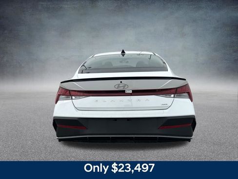 Certified 2025 Hyundai Elantra SEL image 4