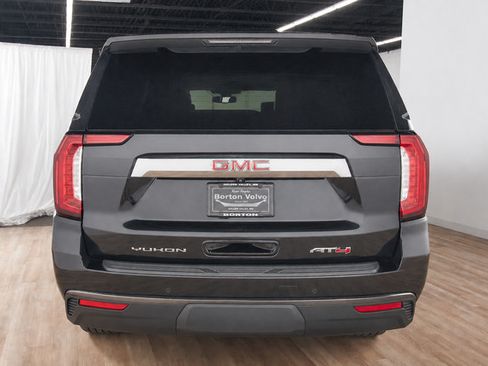 Used 2021 GMC Yukon XL AT4 w/ AT4 Premium Plus Package AWD/4WD image 5