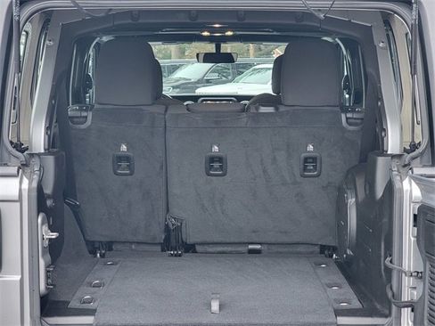 Certified 2019 Jeep Wrangler Unlimited Sahara image 22