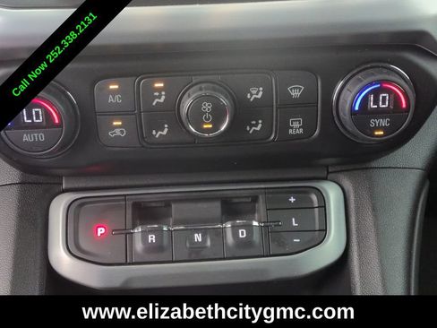 Used 2021 GMC Acadia SLT w/ LPO, 'HIT The Road' Package FWD image 20