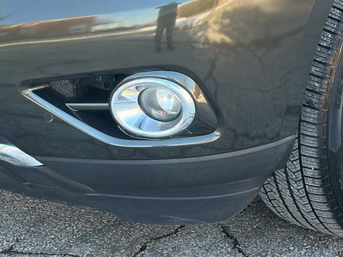 Used 2015 Nissan Pathfinder Platinum w/ Family Entertainment Package image 5