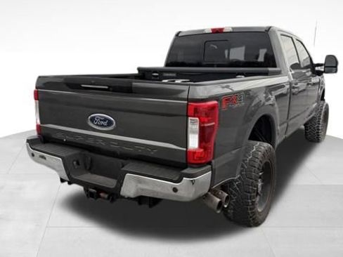 Used 2017 Ford F250 Lariat w/ Lariat Ultimate Package AWD/4WD image 3