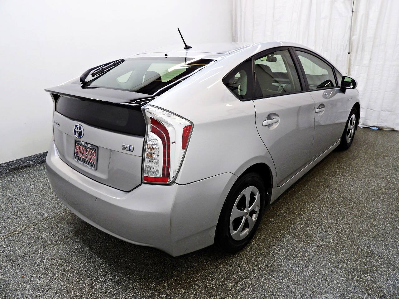 Used 2015 Toyota Prius Two FWD image 6