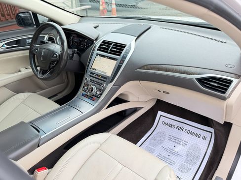 Used 2017 Lincoln MKZ Reserve w/ Climate Package image 38