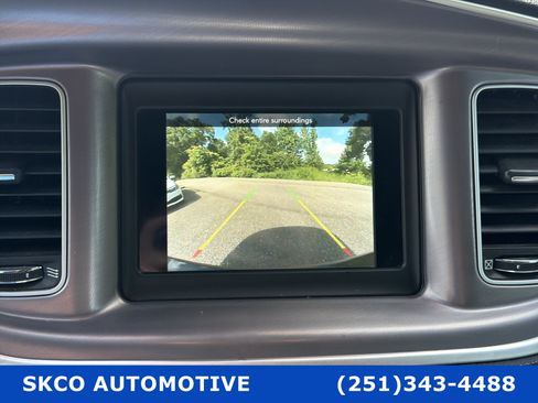 Used 2022 Dodge Charger SXT RWD image 17