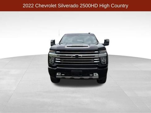 Used 2022 Chevrolet Silverado 2500 High Country w/ Technology Package AWD/4WD image 2