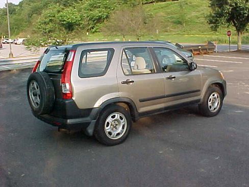 Used 2005 Honda CR-V LX image 5