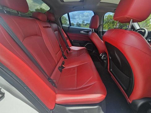 Used 2019 Alfa Romeo Giulia w/ Quick Order Package 22K Sport image 28