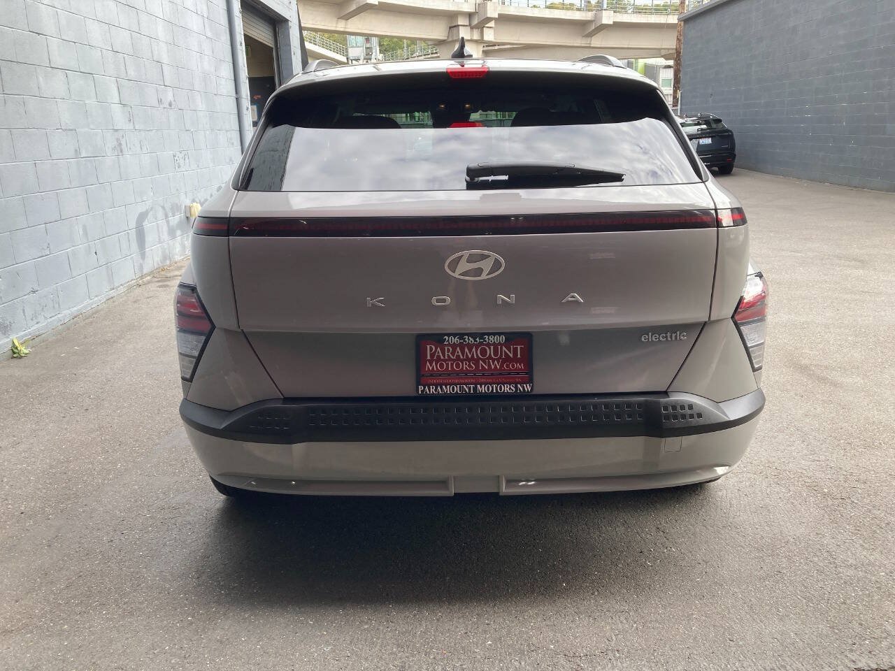 Used 2024 Hyundai Kona SEL FWD image 4
