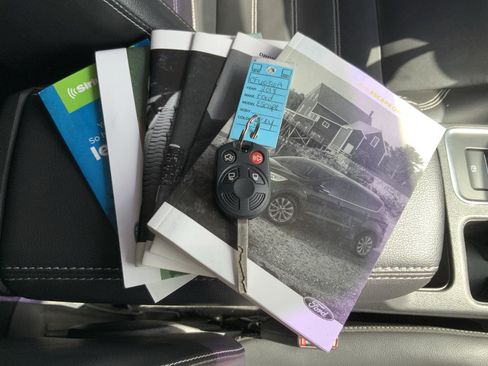 Used 2018 Ford Escape SEL image 57