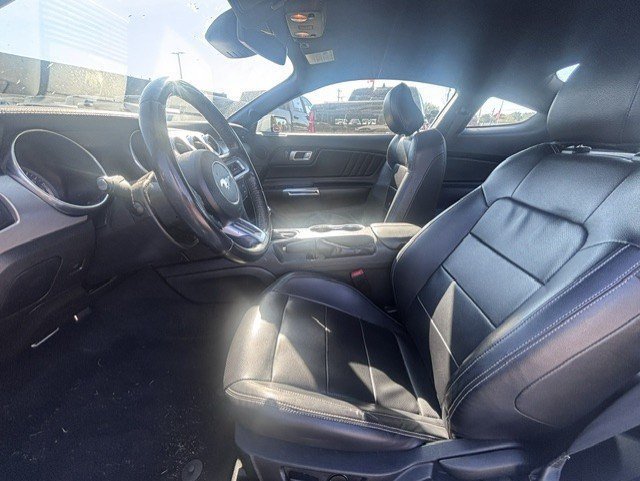 Used 2022 Ford Mustang Premium RWD image 8