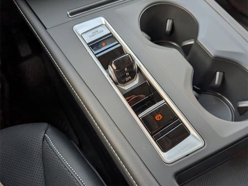 New 2026 Volkswagen Atlas SE image 23