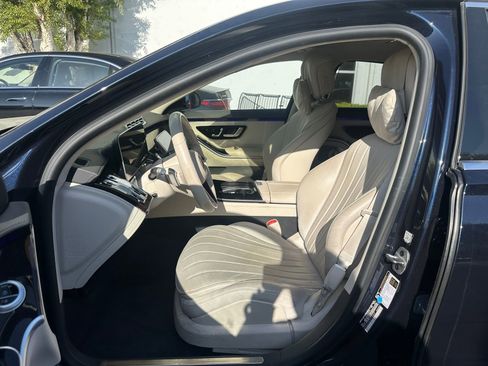 Used 2023 Mercedes-Benz S 500 4MATIC image 2