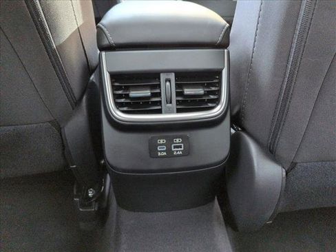 Certified 2025 Subaru Outback Premium image 7