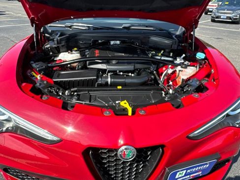 Used 2023 Alfa Romeo Stelvio Veloce AWD/4WD image 30