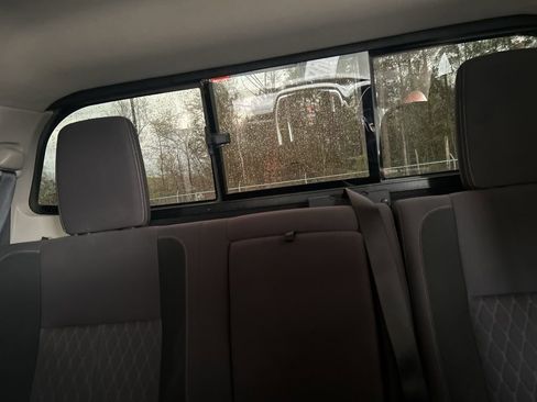 Certified 2021 Nissan Titan SV image 22