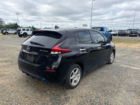 Used 2022 Nissan Leaf S FWD image 6