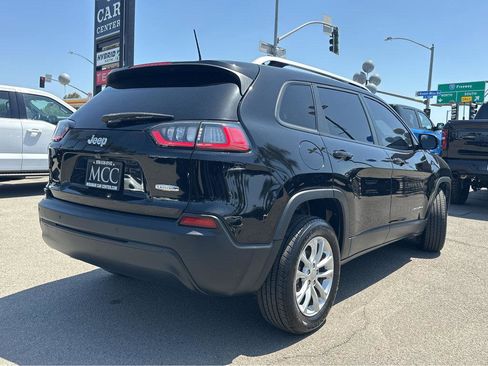 Used 2020 Jeep Cherokee Latitude FWD image 13