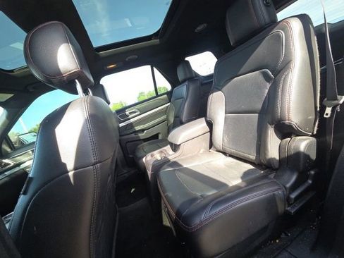 Used 2017 Ford Explorer Sport AWD/4WD image 19