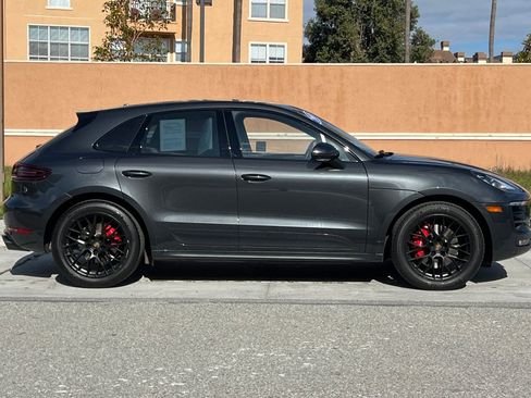 Used 2018 Porsche Macan GTS image 3