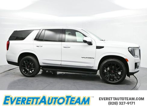 Used 2023 GMC Yukon SLT w/ SLT Premium Package image 1