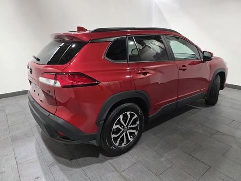 Used 2023 Toyota Corolla Cross SE image 5