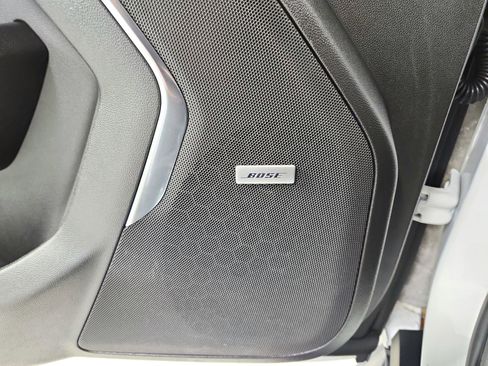 Used 2023 Chevrolet Suburban Premier image 32