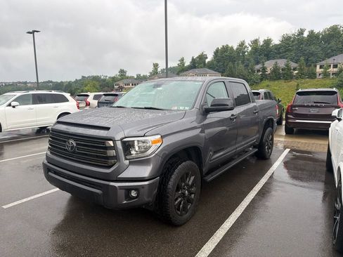 Used 2021 Toyota Tundra Limited w/ Limited Premium Package AWD/4WD image 1