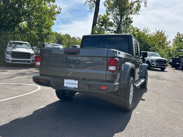 Used 2023 Jeep Gladiator Sport AWD/4WD image 15