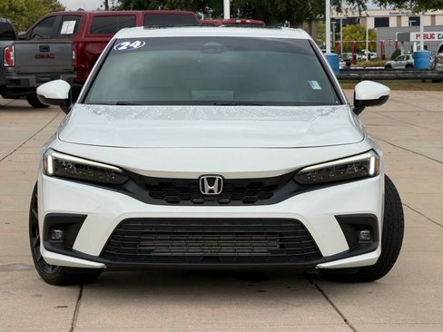Used 2024 Honda Civic Sport Touring image 2