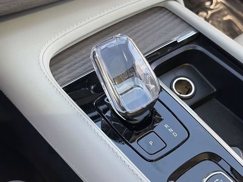 Certified 2023 Volvo XC90 B6 Ultimate AWD/4WD image 29