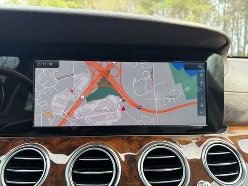 Used 2017 Mercedes-Benz E 300 image 16