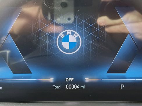 New 2026 BMW X5 xDrive40i w/ M Sport Package image 14