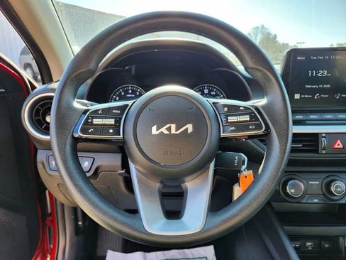 Used 2024 Kia Forte LXS FWD image 29
