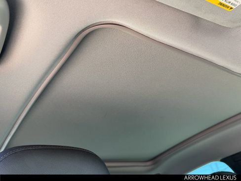 Used 2016 Chevrolet Malibu Premier w/ Driver Confidence Package II image 11