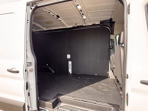 New 2026 Ford Transit 250 148 Medium Roof w/ Load Area Protection Package RWD image 58