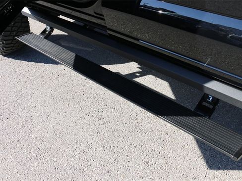 New 2026 Ford F250 Lariat w/ Black Appearance Package image 11