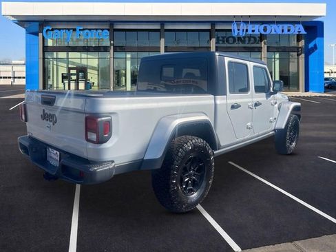 Used 2022 Jeep Gladiator Willys image 2