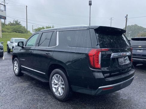 Used 2022 GMC Yukon SLT w/ SLT Luxury Package image 5