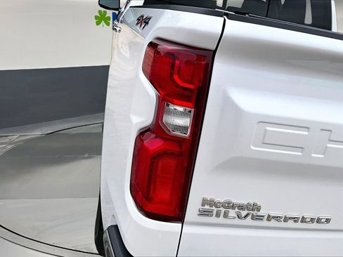 Used 2019 Chevrolet Silverado 1500 LTZ w/ LTZ Plus Package AWD/4WD image 26