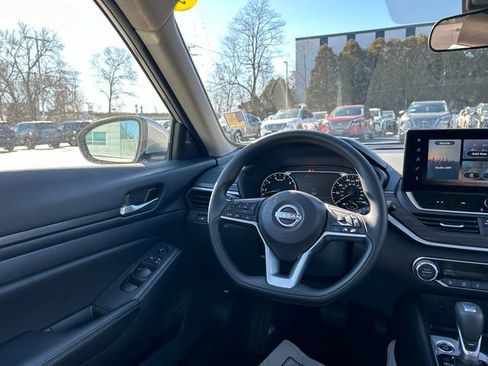 Certified 2025 Nissan Altima 2.5 SV w/ SV Special Edition Package image 24