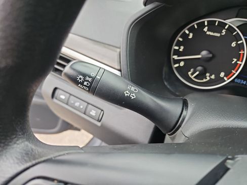 Used 2024 Nissan Altima 2.5 SV image 25