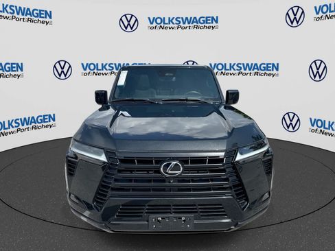 Used 2025 Lexus GX 550 w/ Accessory Package (2T) AWD/4WD image 17