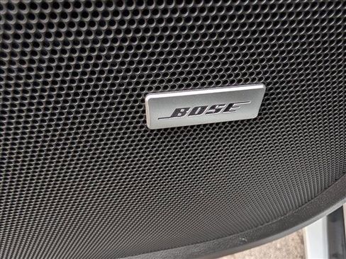 Used 2023 Chevrolet Traverse Premier image 34